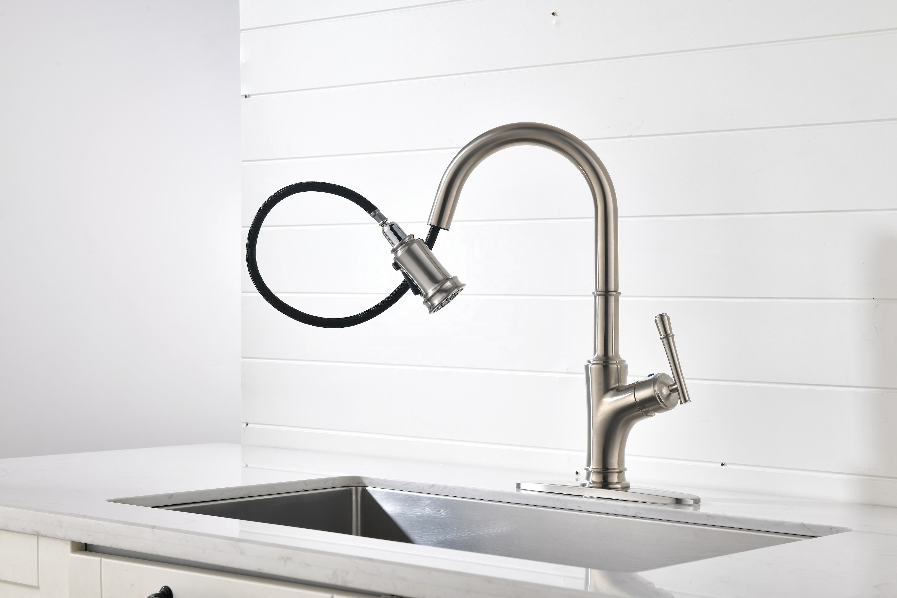 Cupc Küchenarmatur Küchenspüle Wasserhähne Wasserhahn Wassermischer Wasserhahn aus gebürstetem Nickel