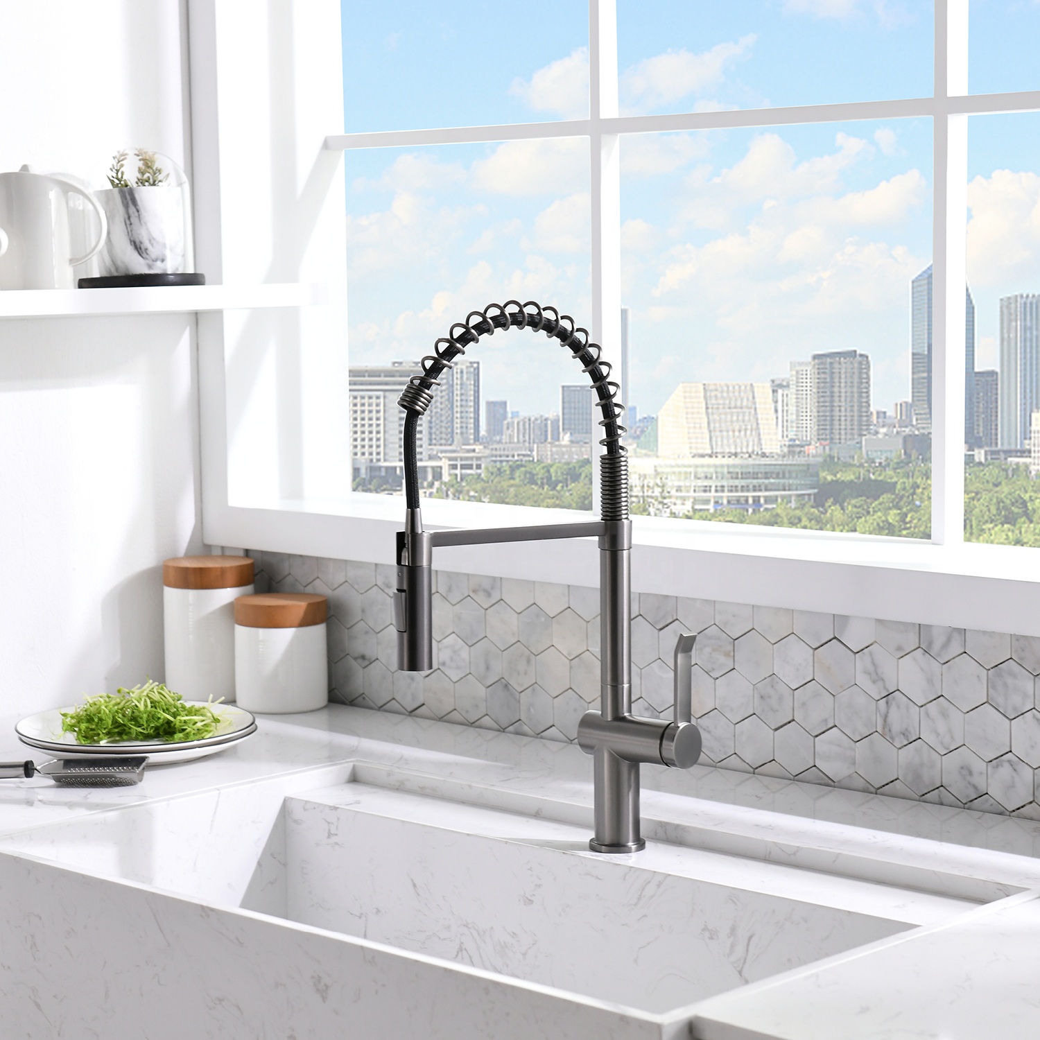 2021 Neue Ankunft Durable Moderne Wasserfall Schwarz Edelstahl Gun Metal Küchenarmatur